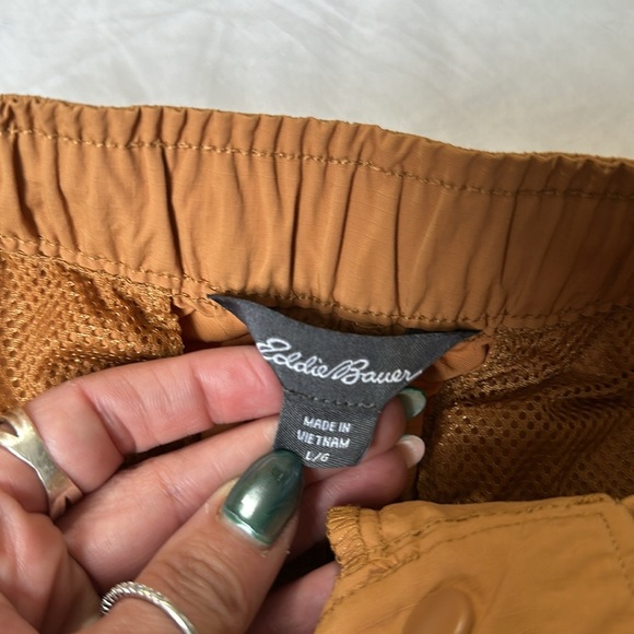 Eddie Bauer Large Brown Nylon Tan Cargo Shorts With Belt Camping Pocket - Picture 4 of 7